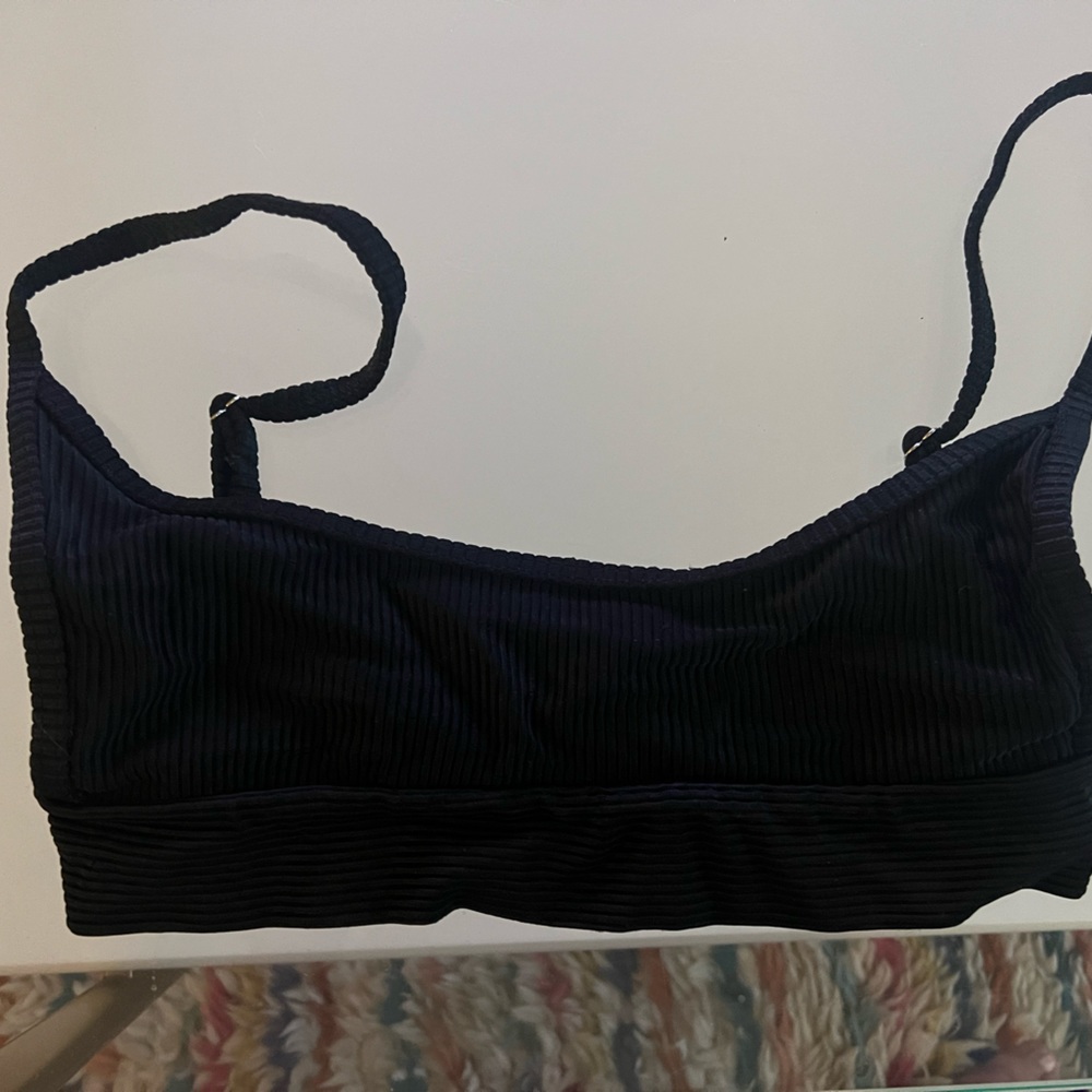 Frankie’s Bikinis • Black Bikini Top Small